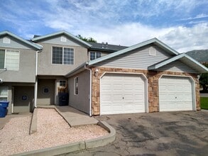 Building Photo - 334 S 400 E