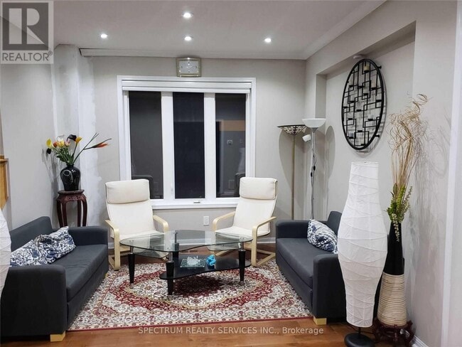 Building Photo - 314 Pringle Ave