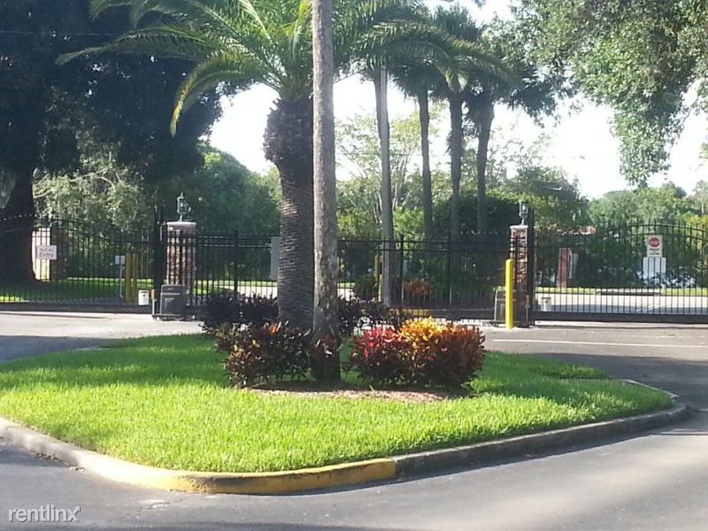 Foto principal - 4916 Sunnybrook Dr
