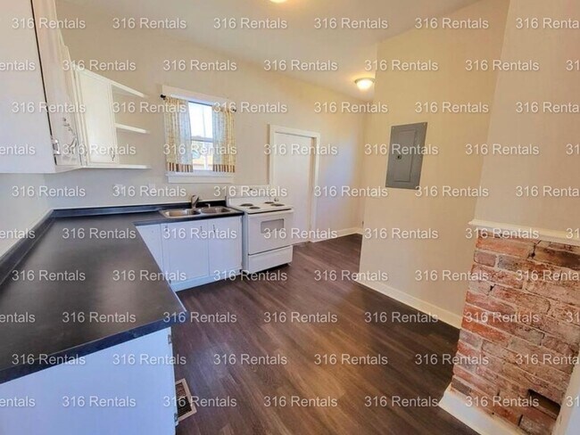 Foto del edificio - $1195 - 3 bed 1 bath - Single Family Home