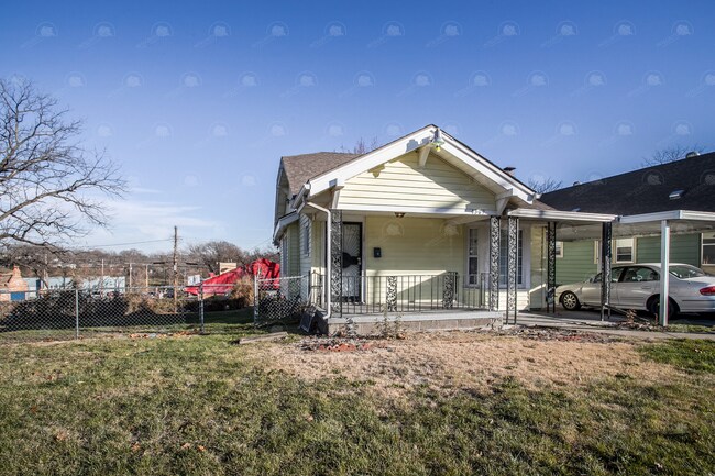 Foto del edificio - 4309 College Avenue, Kansas City, MO 64130