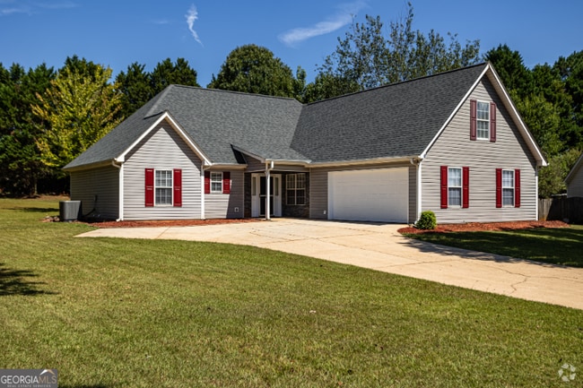 Building Photo - 260 Rosewood Cir