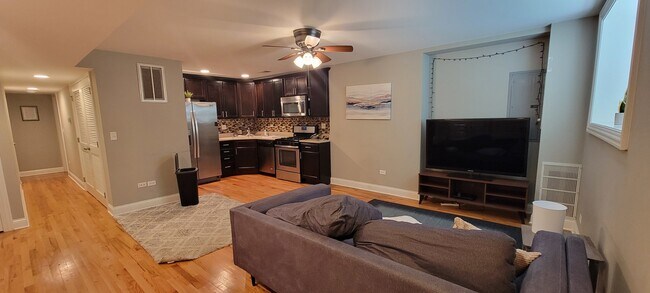 Foto del edificio - 3313 S Calumet Ave