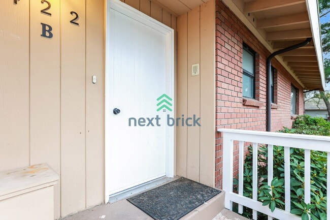 Photo - Stunning cul-de-sac residence near Odle Middle School and Bellevue Aquatic Center! Apartment