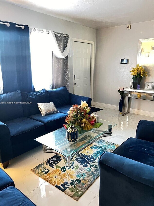 Foto del edificio - 710 N 66 Terrace