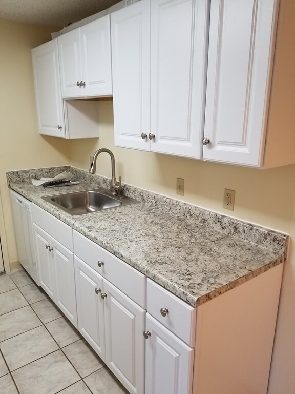 Foto del edificio - 46 Silver Hill Ln