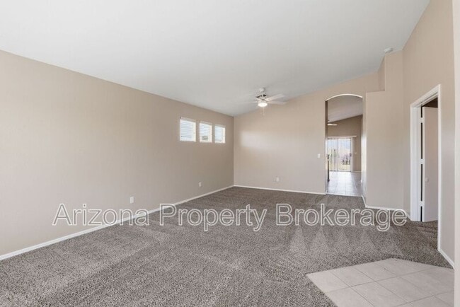 Building Photo - 8118 N 112th Ave