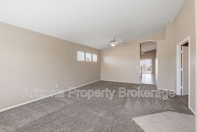Foto del edificio - 8118 N 112th Ave