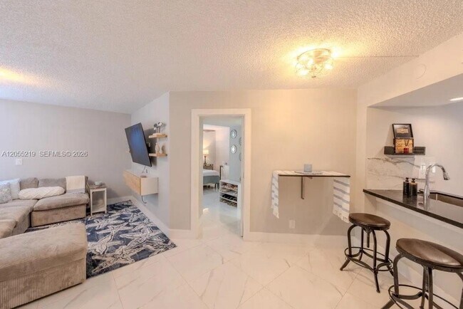 Building Photo - 10451 W Broward Blvd