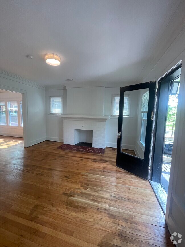 Lasalle Boulevard Apartments under 900 Detroit, MI 3 Rentals