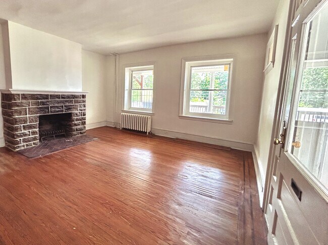 Foto del edificio - 2803 W Queen Ln