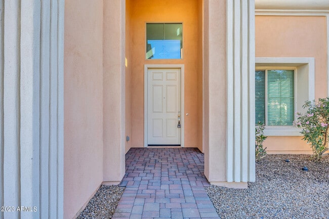 Foto del edificio - 24519 N 44th Ln