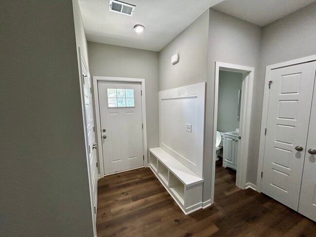 Building Photo - 33065 W 82nd St