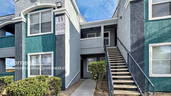 Foto principal - 6955 N Durango Dr