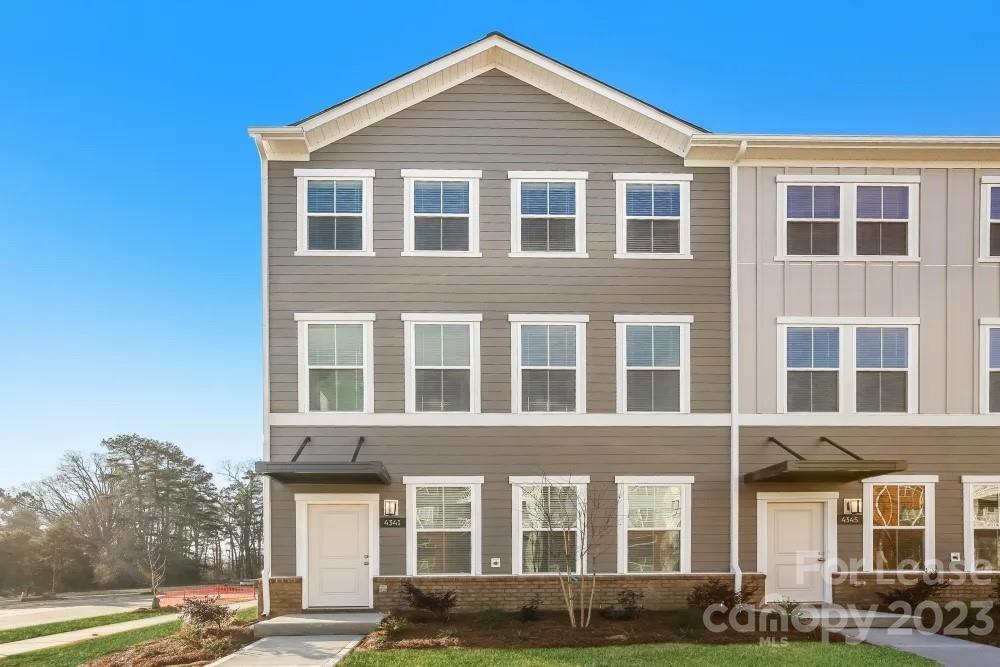 Foto principal - 4341 Johnston Oehler Rd