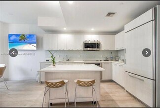 Building Photo - 55 SW 9th St