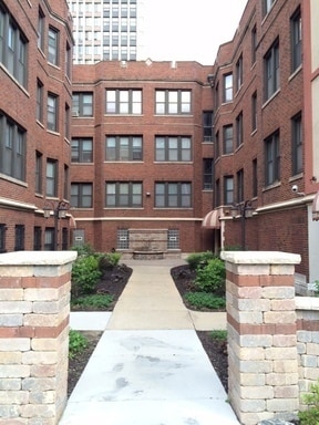 Building Photo - South Shore Manor