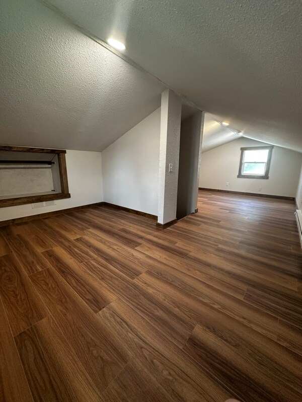 Foto del edificio - 311 S Maple St