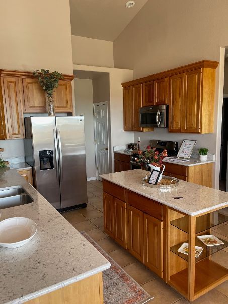 Foto del edificio - 1060 S Greenbrier Dr