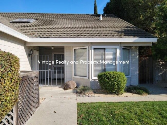 Building Photo - Available Soon! Very Nice 3 Bedroom Home!!!