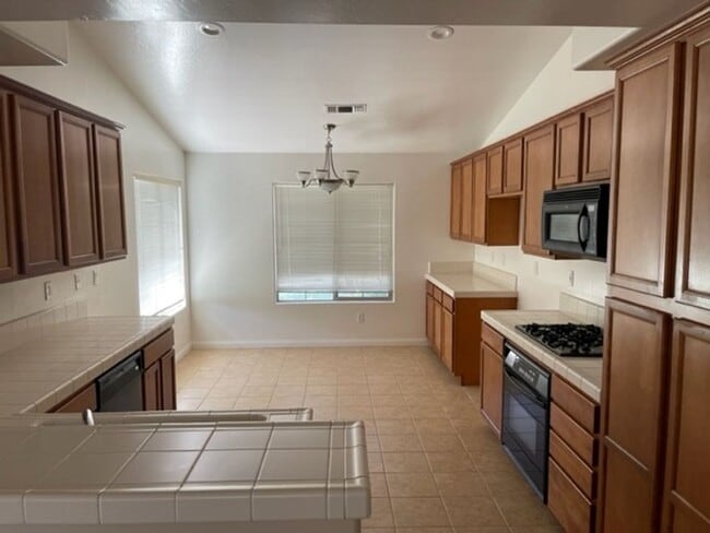 Building Photo - 104 Cedmont Dr