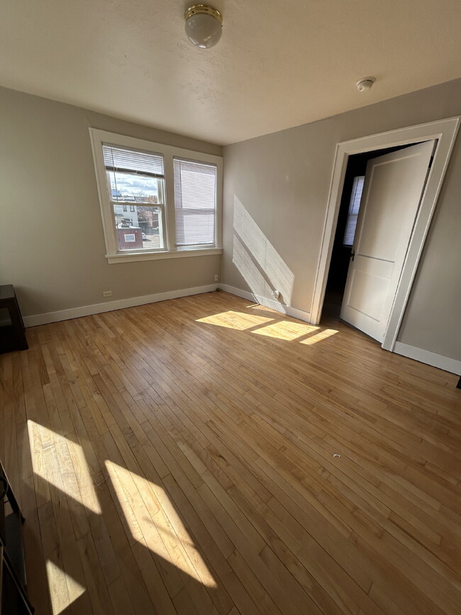 Building Photo - Charming 1-Bed Waterfront Oasis with Scenic Views in Eau Claire!