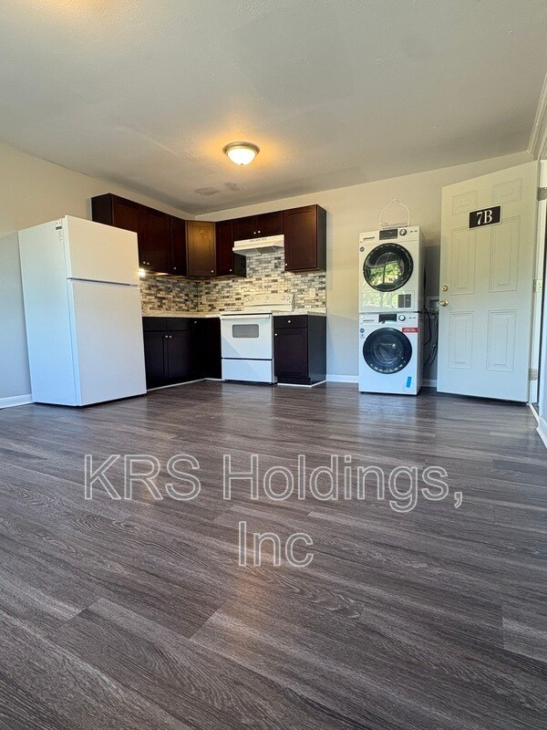 Building Photo - 2305 Alfalfa Ln