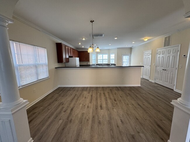 Foto del edificio - Beautiful 3 Bedroom in Cary Available NOW!