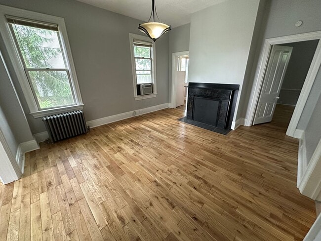 Building Photo - 355 Lehigh Ave