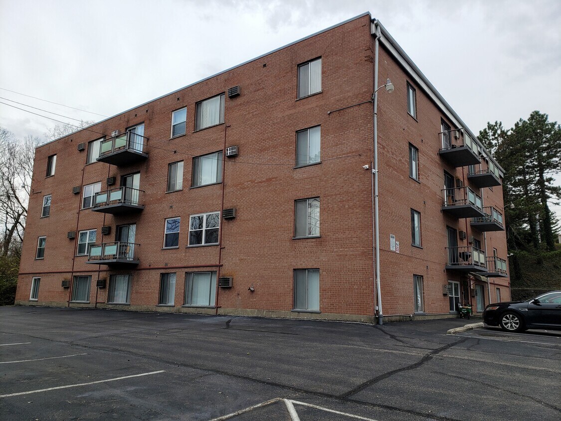 Building Photo - 5424 Hamilton Ave