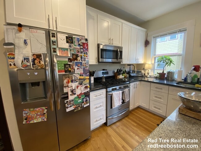 Photo - 177 School St Apartment