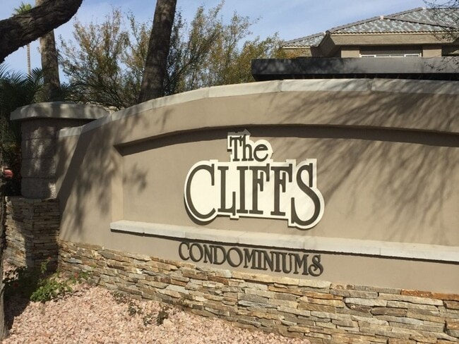 Spacious 1 Bedroom Condo in North Central Phoenix! - Spacious 1 Bedroom Condo in North Central Phoenix!