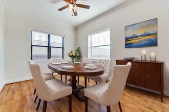 Building Photo - 10102 Neuens Rd Building Photo - 10102 Neuens Rd