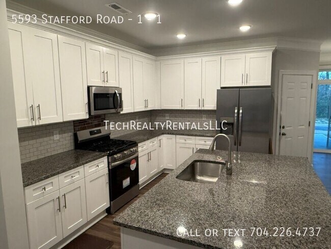 Foto del edificio - 5593 Stafford Rd