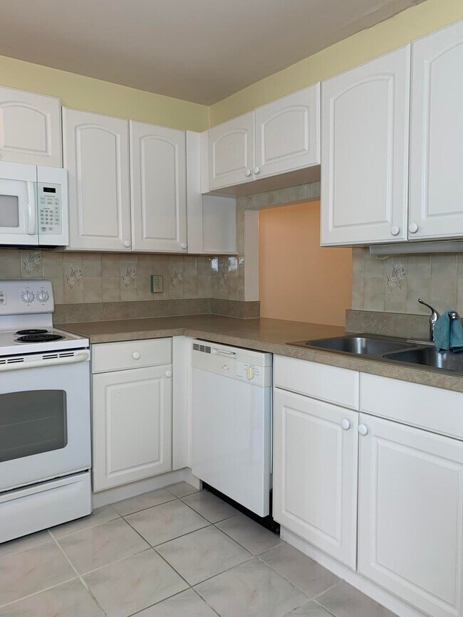 Building Photo - 5854 Moss Ct