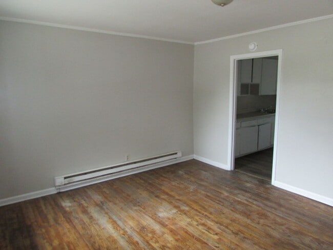Building Photo - Close to Downtown Sumter