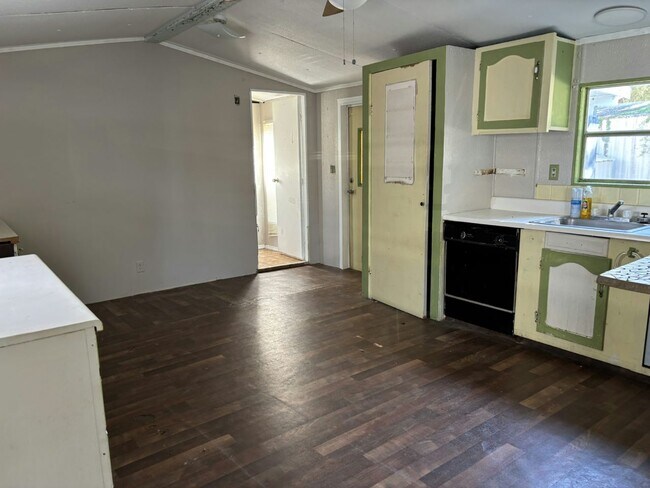 Foto del edificio - 11240 N Northwood Dr