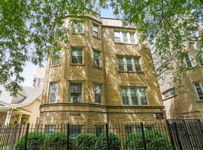 Foto del edificio - 4514 N Wolcott Ave