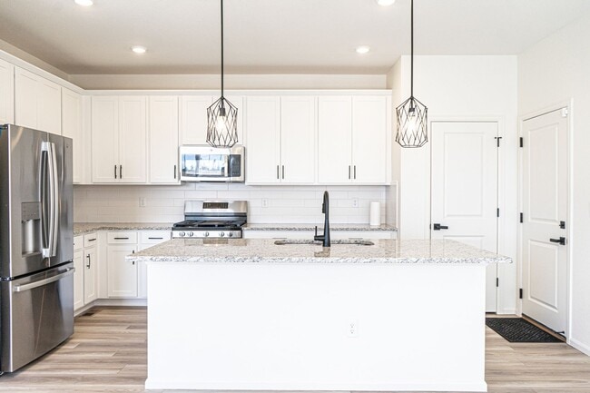 Building Photo - 5210 N Denali Blvd