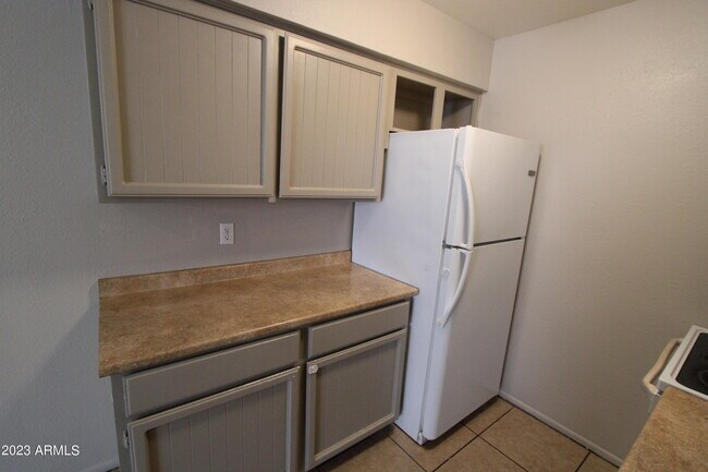Building Photo - 145 S Doran