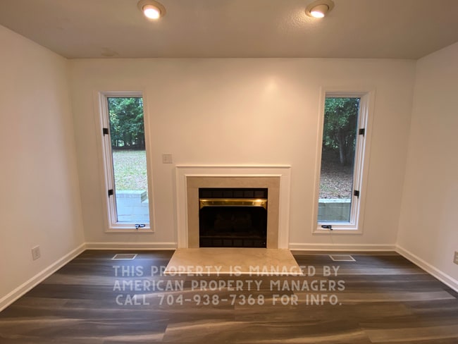 Foto del edificio - 148 Purple Finch Ln