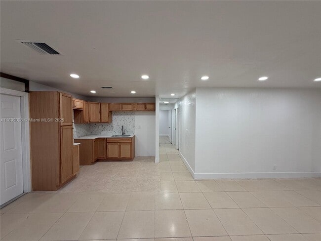 Foto del edificio - 1600 W 14th St