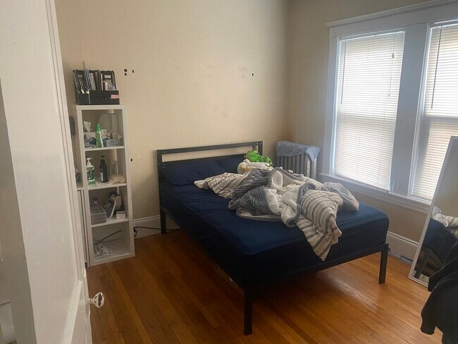 Building Photo - 29 Sunset Rd