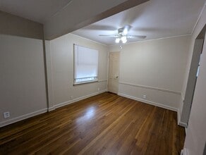 Building Photo - 1247 Ashford Dr