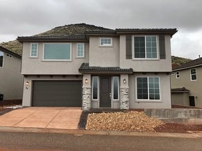 Building Photo - 438 N Stone Mountain Dr