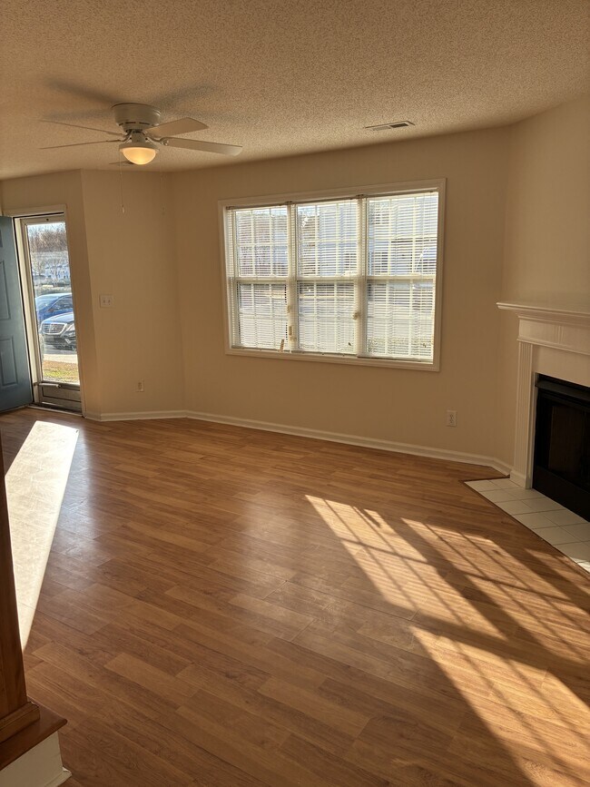 Photo - 3929-AAA7 Sterling Pointe Dr Townhome