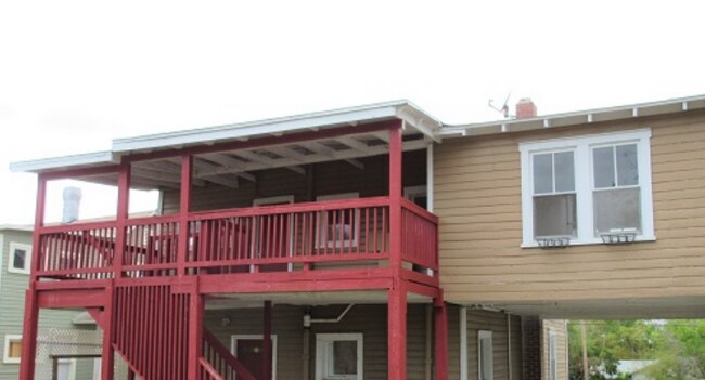 Unit 3 - 236 N Peninsula Dr