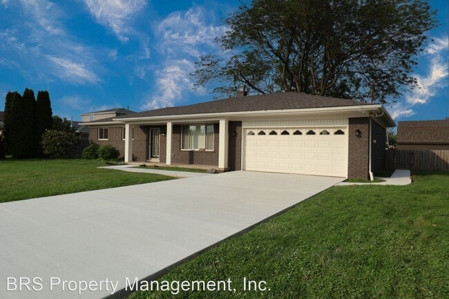 Building Photo - 3 br, 2 bath House - 37968 Huron Pointe Dr.