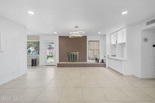 Building Photo - 8405 Whitus Dr