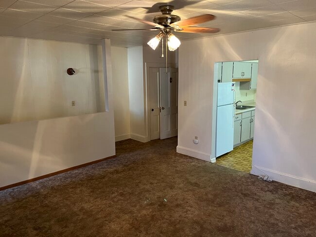 Living room - 801 N 3rd St